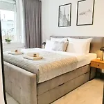 Livation - Hamm-mitte - 2 Zi - Nespresso - Smarttv - Freewifi - Ausgestattete Kueche - 24h Check-in - Bis 4 Pers Pro Апартаменты *