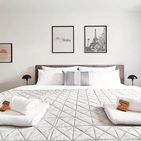 Livation - Hamm-mitte - 2 Zi - Nespresso - Smarttv - Freewifi - Ausgestattete Kueche - 24h Check-in - Bis 4 Pers Pro Apartman Hamm